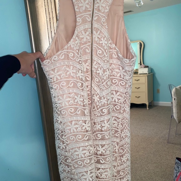 Lavender Brown laced dress - Picture 2 of 3